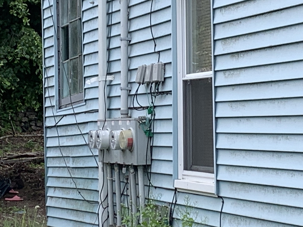 4 South Ward Street Worcester, MA 01610 - Photo 4 of 24