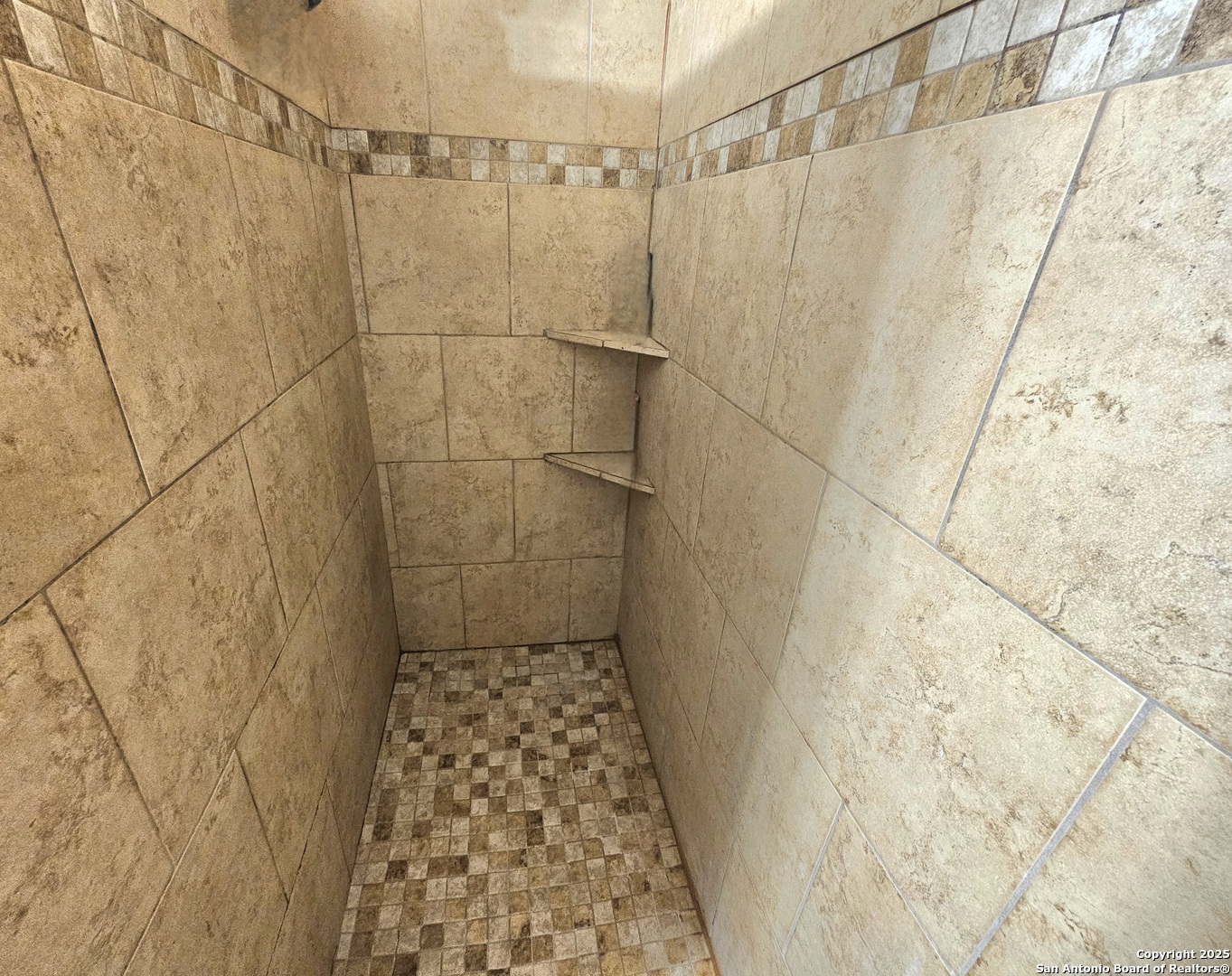 208 Jeff Street Pleasanton, TX 78064 - Photo 12 of 26