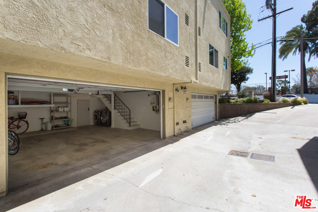 631 Strand Street, Unit 2 Santa Monica, CA 90405 - Photo 30 of 30 a view of parking area