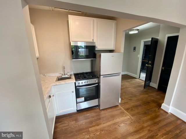 $1,350 | 4758 Lee Highway, Unit 3, Arlington, VA 22207