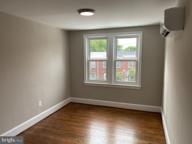 $1,350 | 4758 Lee Highway, Unit 3, Arlington, VA 22207