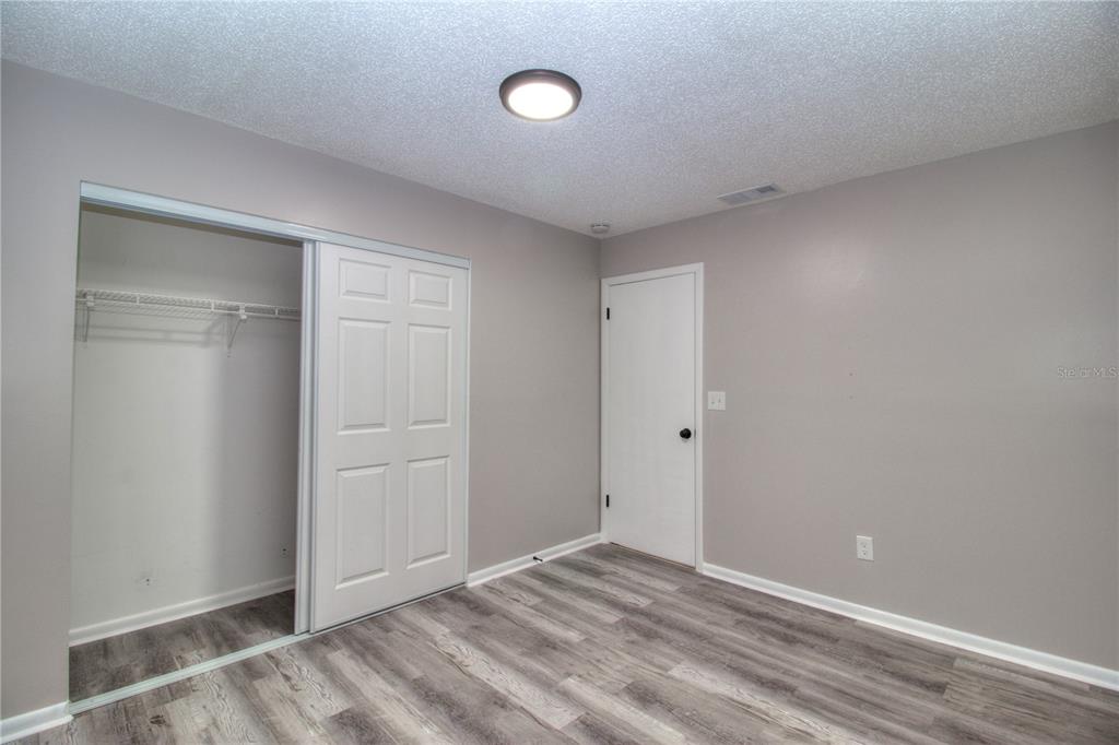 10182 Southwest 87th Terrace Ocala, FL 34481 - Photo 14 of 26 a view of an empty room