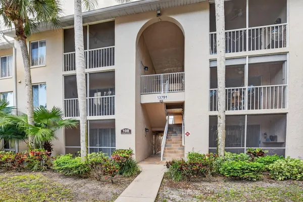 $219,900 | 13791 Oneida Drive, Unit C2, Delray Beach, FL 33446