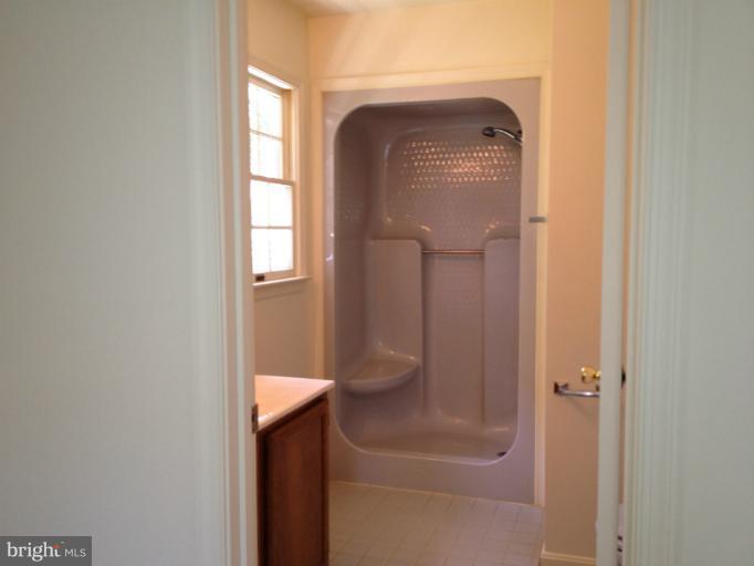 7960 Clark Station Road Severn, MD 21144 - Photo 15 of 23 Bath (Master)