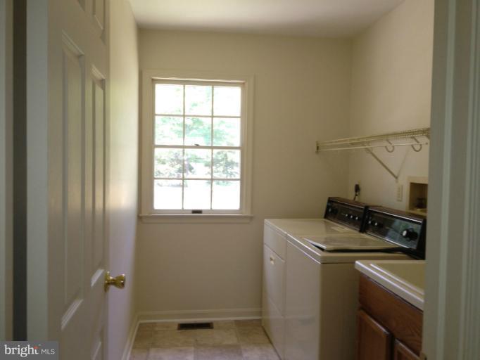 7960 Clark Station Road Severn, MD 21144 - Photo 6 of 23 Interior (General)