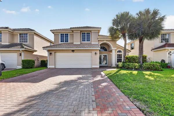 $625,000 | 1021 Southeast Westminster Place, Stuart, FL 34997