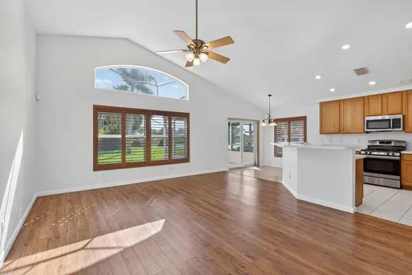 $625,000 | 1021 Southeast Westminster Place, Stuart, FL 34997