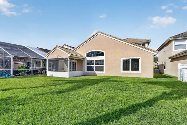 $625,000 | 1021 Southeast Westminster Place, Stuart, FL 34997