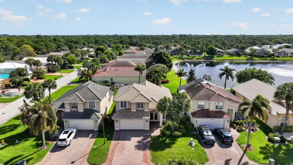 $625,000 | 1021 Southeast Westminster Place, Stuart, FL 34997