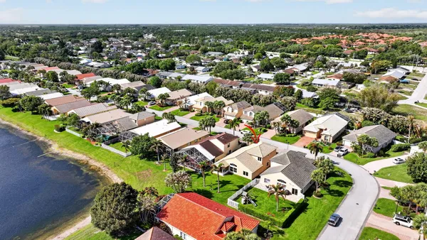 $625,000 | 1021 Southeast Westminster Place, Stuart, FL 34997