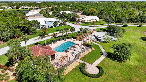 $625,000 | 1021 Southeast Westminster Place, Stuart, FL 34997