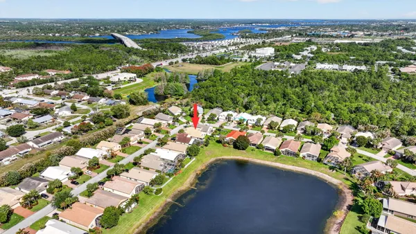 $625,000 | 1021 Southeast Westminster Place, Stuart, FL 34997