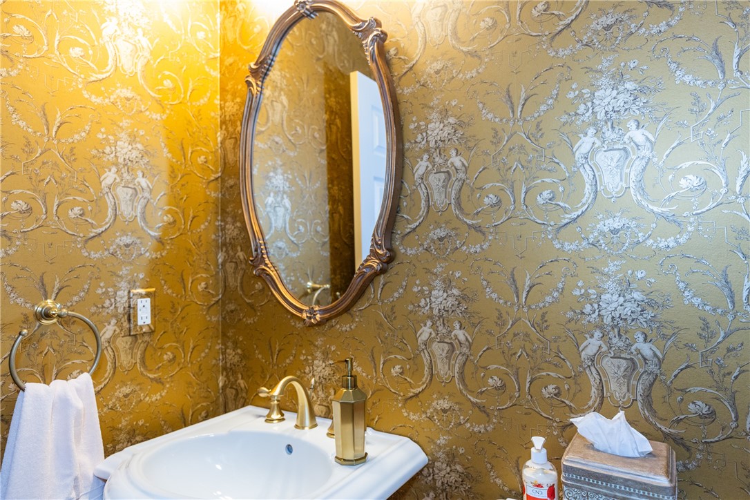 419 Albion Road, Unit 6 Lincoln, RI 02865 - Photo 16 of 49