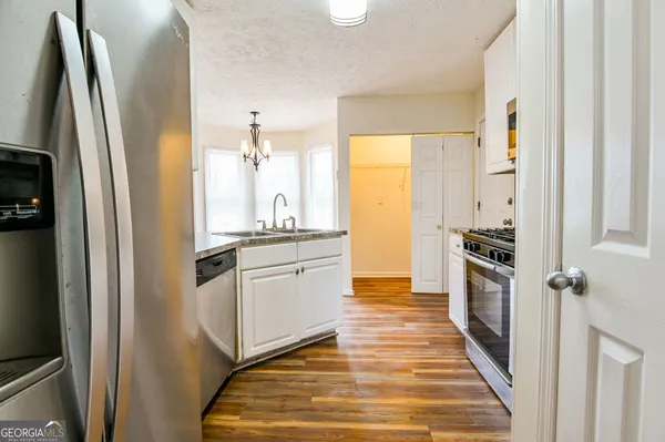 $1,995 | 105 North Oakland Circle, McDonough, GA 30253