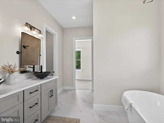 $1,595,000 | 297 Sarsen Drive, Lititz, PA 17543