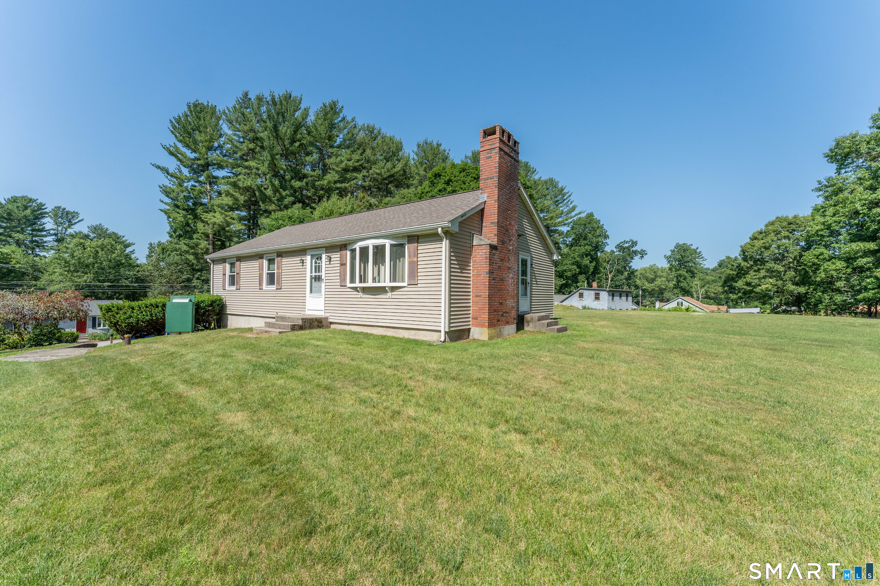 27 Mountain Hill Road Thompson, CT 06255 - Photo 2 of 23