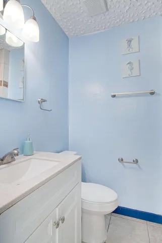 $319,900 | 2902 Essex Drive, Fort Pierce, FL 34946