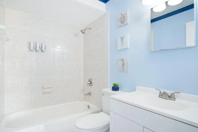 $319,900 | 2902 Essex Drive, Fort Pierce, FL 34946