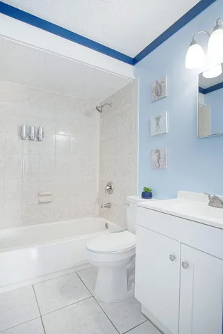 $319,900 | 2902 Essex Drive, Fort Pierce, FL 34946