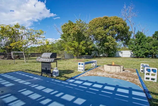 $319,900 | 2902 Essex Drive, Fort Pierce, FL 34946