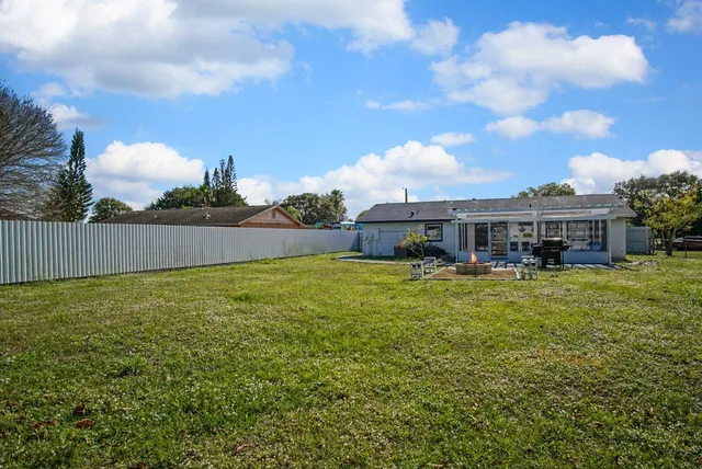$319,900 | 2902 Essex Drive, Fort Pierce, FL 34946