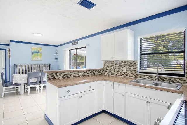 $319,900 | 2902 Essex Drive, Fort Pierce, FL 34946