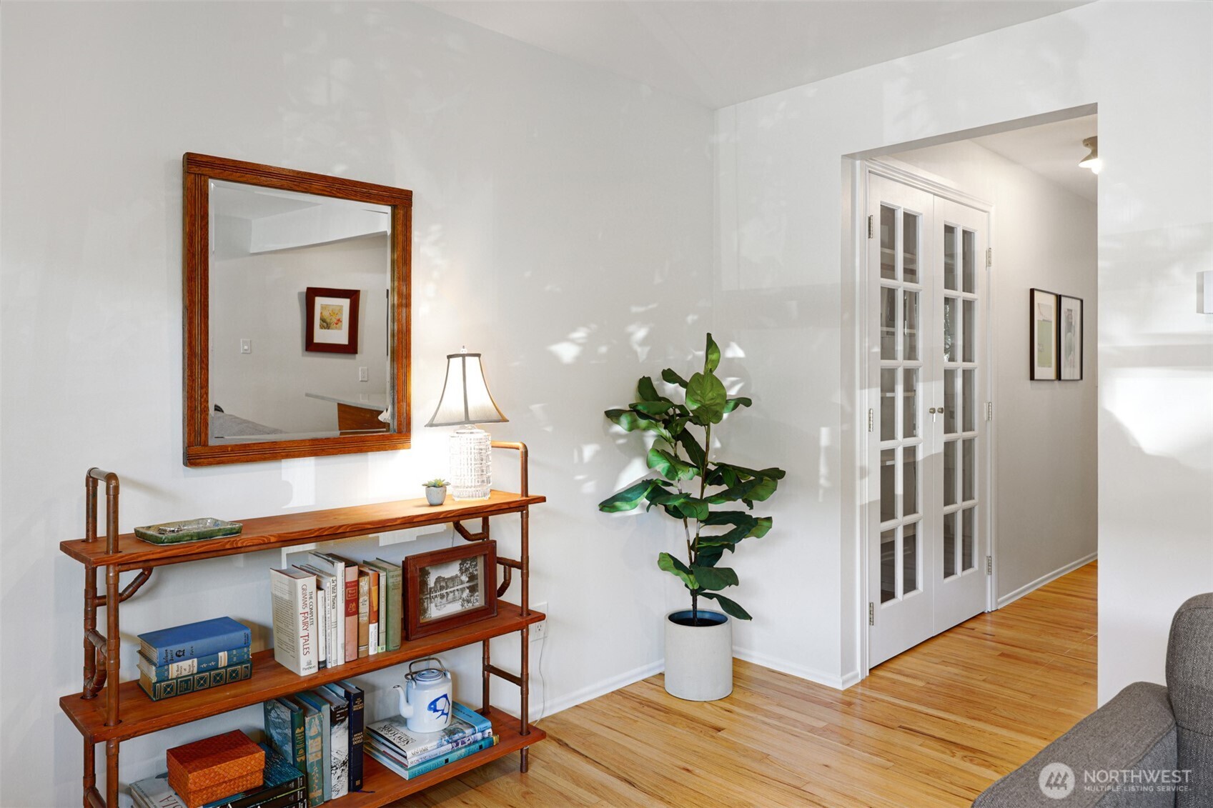 4710 Dayton Avenue North, Unit 2 Seattle, WA 98103 - Photo 12 of 17