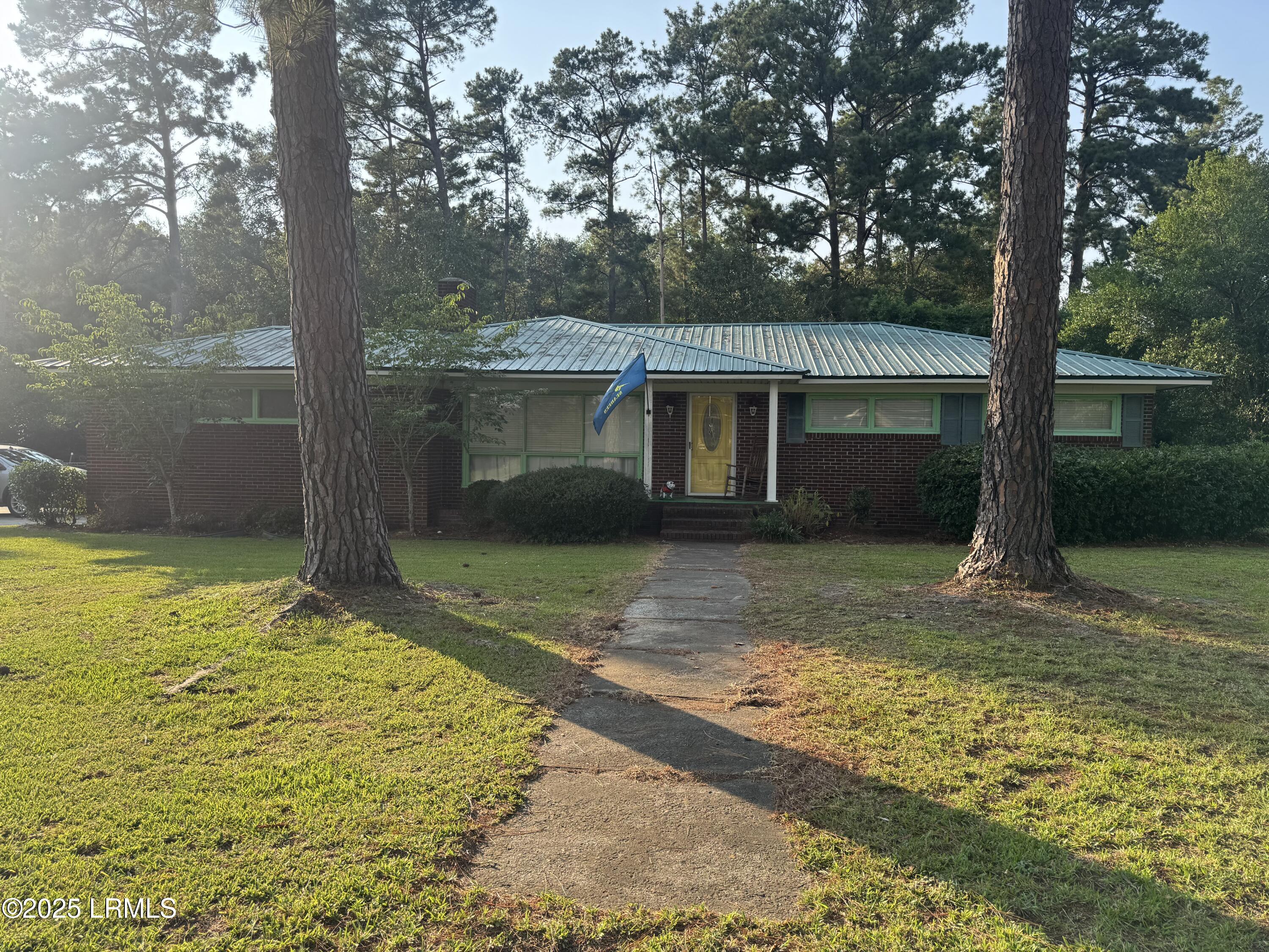 210 Cain Street Hampton, SC 29924 - Photo 1 of 42 IMG_7328