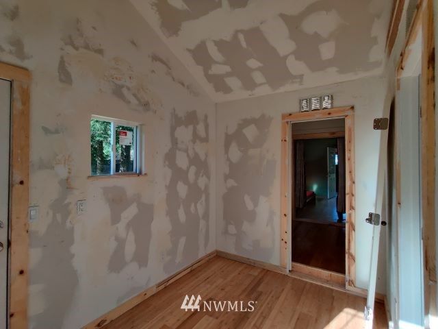 14512 Vantine Road Southeast Tenino, WA 98589 - Photo 12 of 28 Gallery Image 12