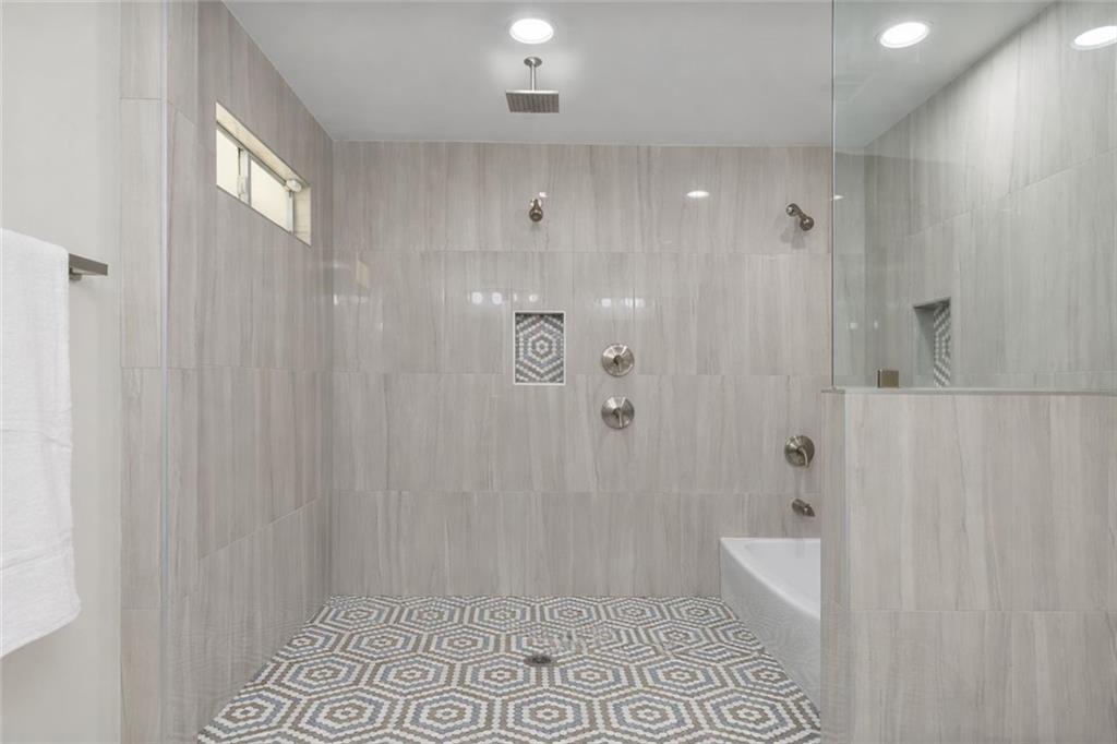 2353 Larchwood Road Southwest Atlanta, GA 30310 - Photo 16 of 32 Gallery Image 16