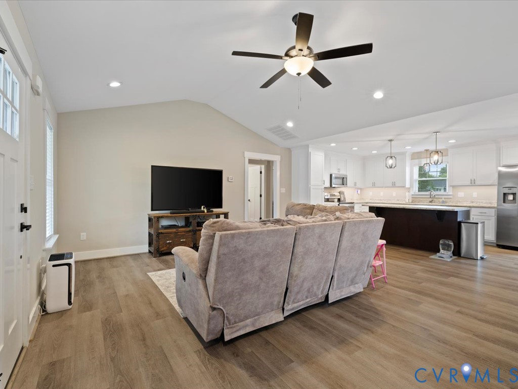 25509 Front Road Petersburg, VA 23803 - Photo 8 of 32 Gallery Image 8