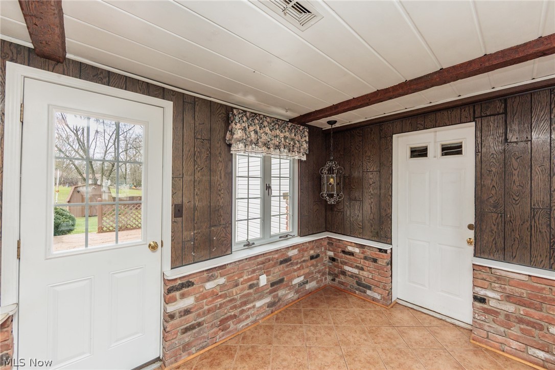10136 Ridge Road North Royalton, OH 44133 - Photo 5 of 49 Gallery Image 5