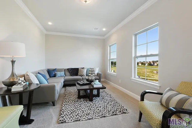 $427,030 | 21513 Blue Fin Drive, Springfield, LA 70462