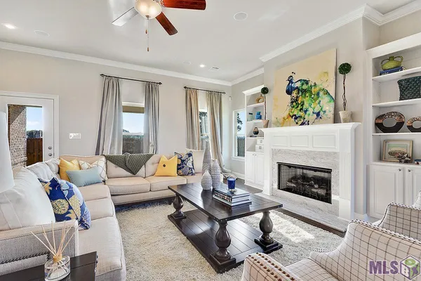 $427,030 | 21513 Blue Fin Drive, Springfield, LA 70462