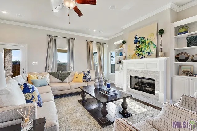 $427,030 | 21513 Blue Fin Drive, Springfield, LA 70462