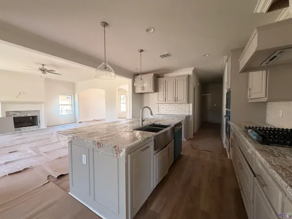 $427,030 | 21513 Blue Fin Drive, Springfield, LA 70462