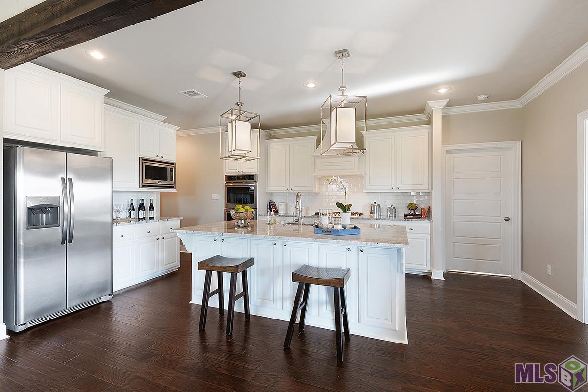 21513 Blue Fin Drive Springfield, LA 70462 - Photo 9 of 17