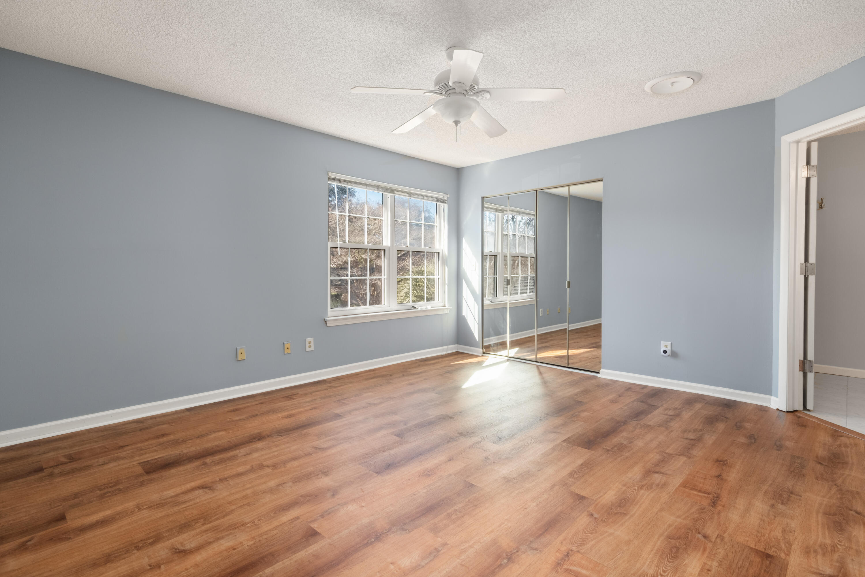 2079 Emerald Terrace Mount Pleasant, SC 29464 - Photo 26 of 40 2079 Emerald Terrace_Eterna_Media-24