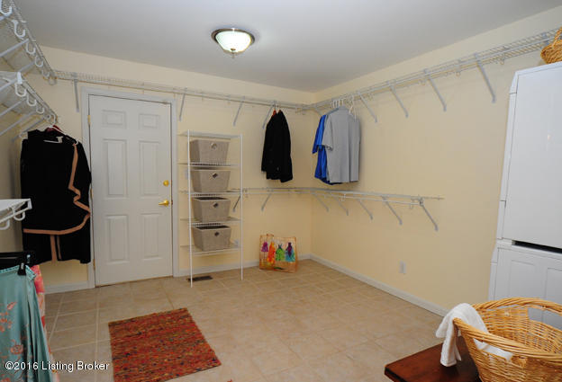 7818 Pine Ridge Road Louisville, KY 40241 - Photo 25 of 57 Access to outside/pool from master closet