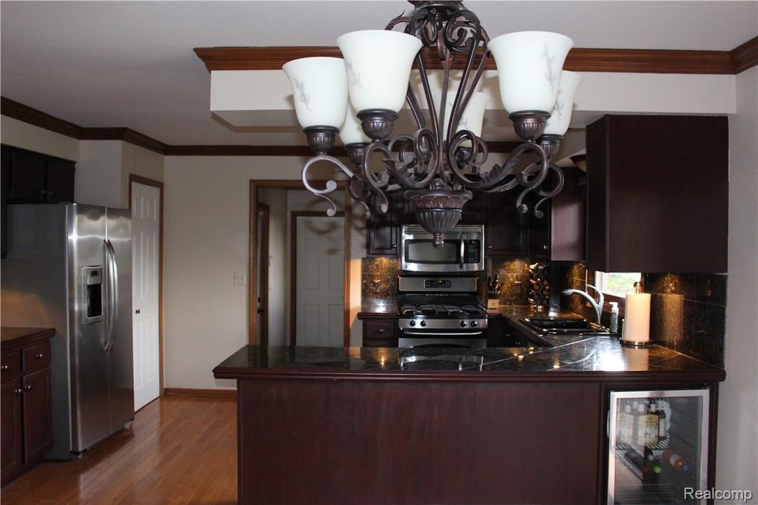 1388 Hathaway Rising Rochester, MI 48306 - Photo 3 of 20 1388 Hathaway Rising Rochester Hills MI 48306 3.jpg