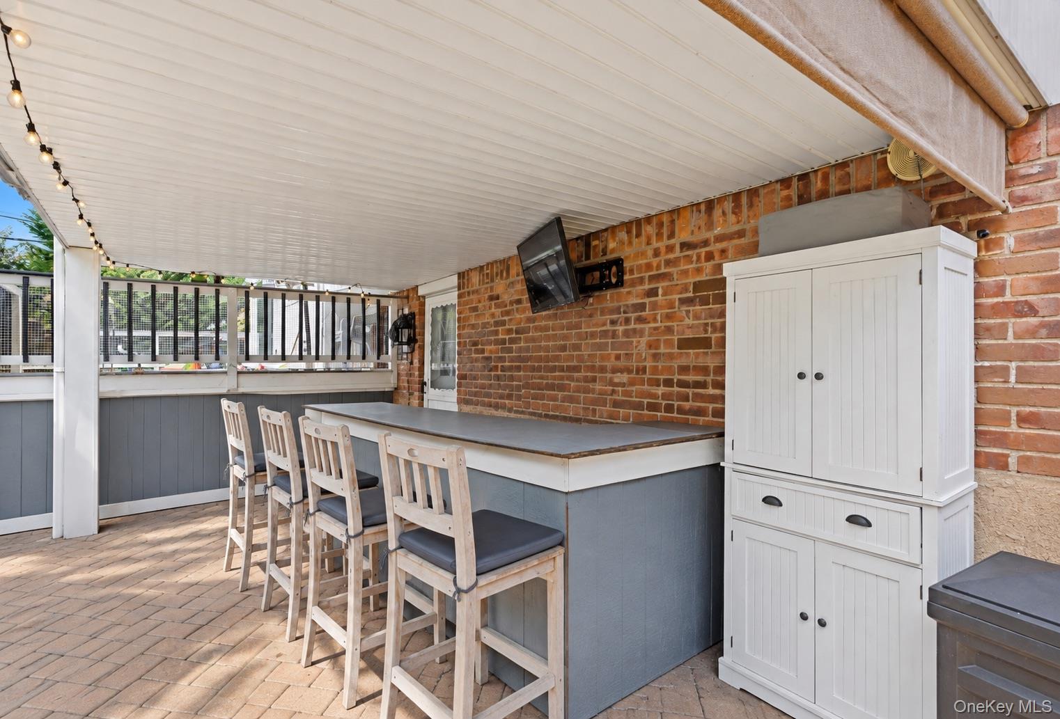 79 Plymouth Road Plainview, NY 11803 - Photo 20 of 28 Gallery Image 20