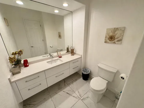 $1,295,000 | 25 Buckingham Way, Rancho Mirage, CA 92270