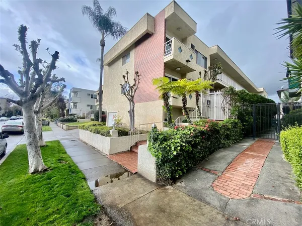 $2,095 | 1115 South Wooster Street, Unit 201, Los Angeles, CA 90035