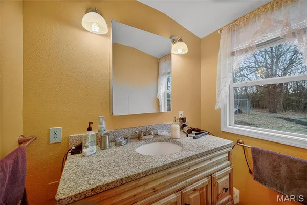 $329,000 | 5671 State Rd Bb, Stoutland, MO 65567