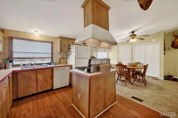 $329,000 | 5671 State Rd Bb, Stoutland, MO 65567