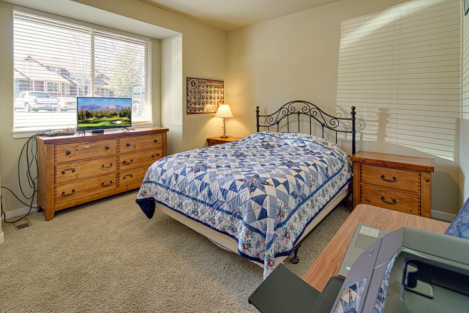 1386 Highland View Loop Redmond, OR 97756 - Photo 17 of 25 larsonbed2