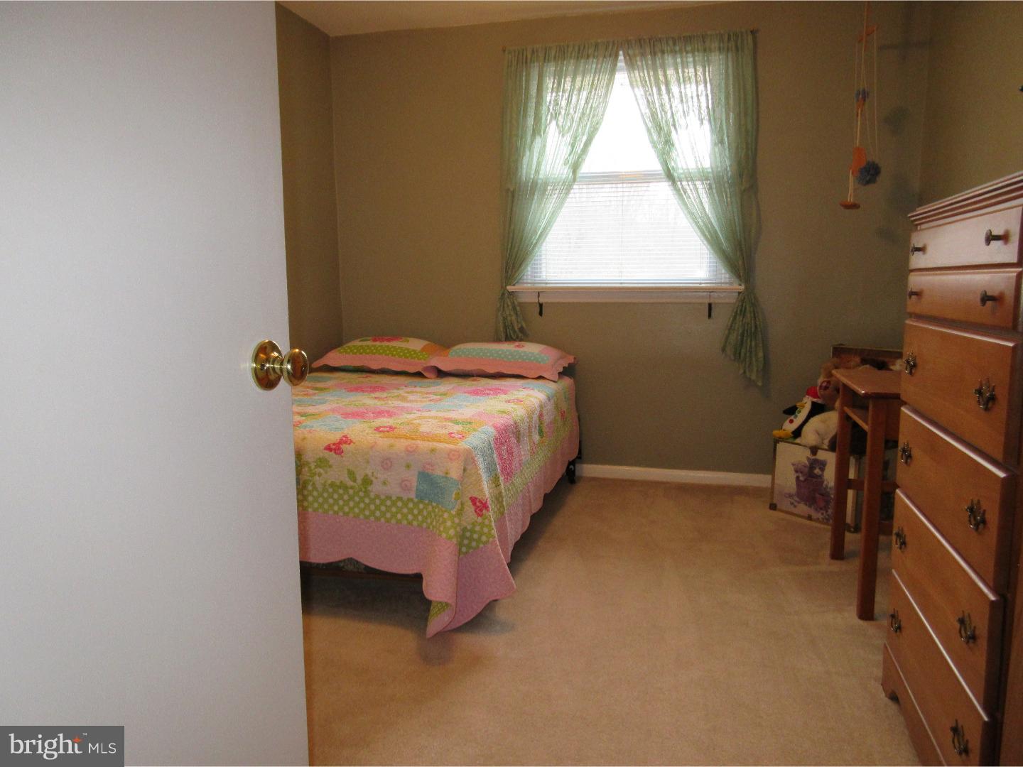 414 Candlewood Road Broomall, PA 19008 - Photo 13 of 25 Bedroom 3