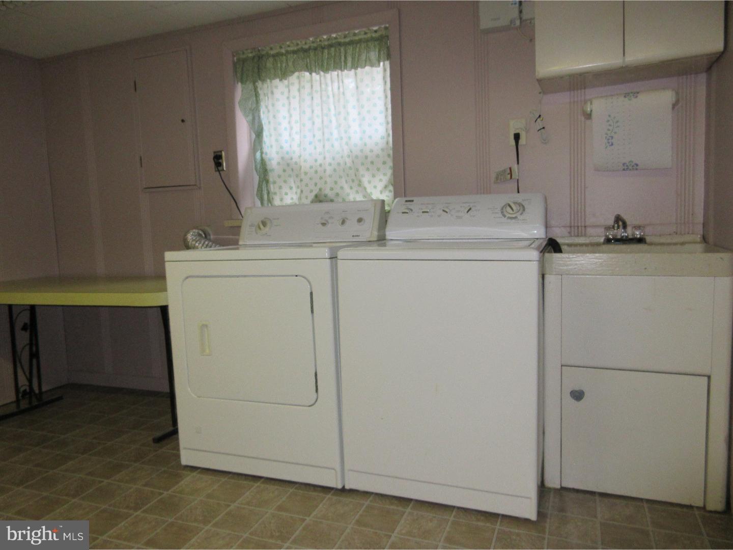 414 Candlewood Road Broomall, PA 19008 - Photo 16 of 25 Laundry Room