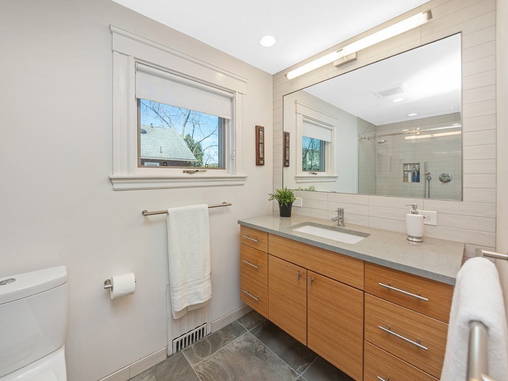 8 Clark Court Brookline, MA 02445 - Photo 16 of 29