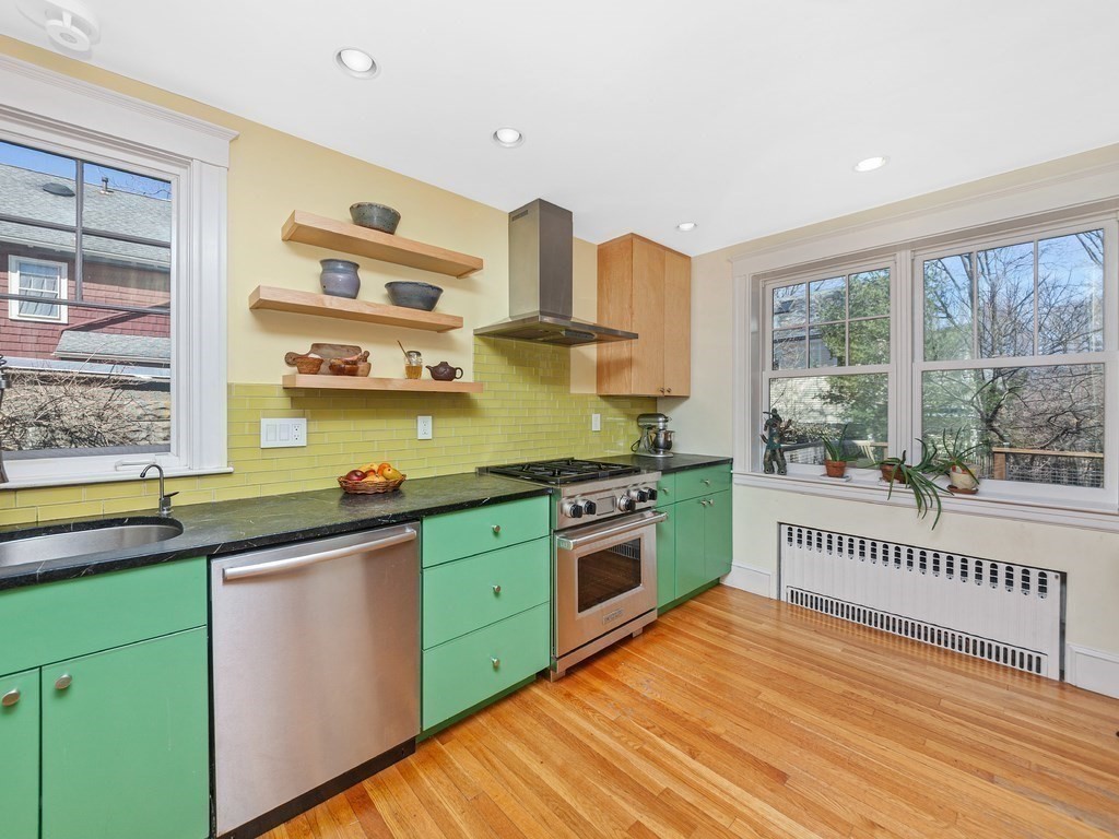 8 Clark Court Brookline, MA 02445 - Photo 6 of 29